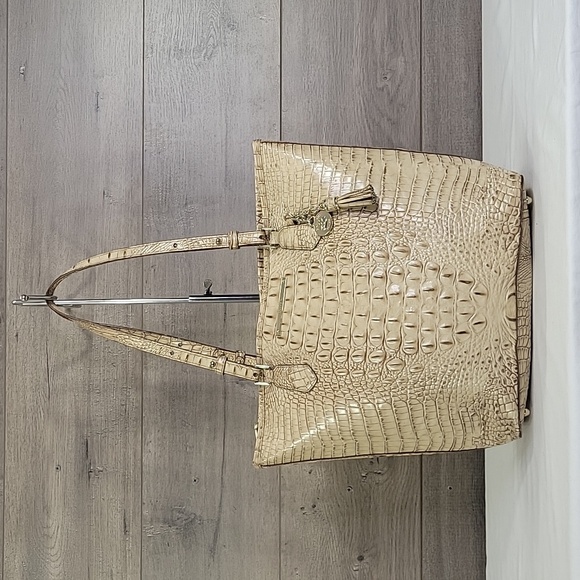 Brahmin Handbags - Large Brahmin Tan Croc Embossed Tote Shoulder Bag